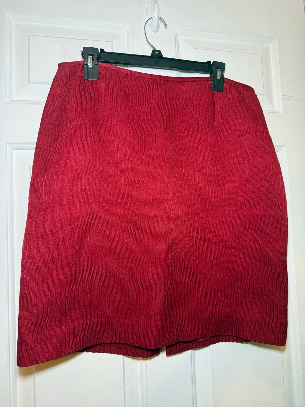 Lafayette 148 New York Ruby Red Mini Skirt Sz 14 Plisse Ribbed Wavy Pattern Chic